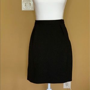 Never Been Worn - Banana Republic Black Rayon/Nylon/Spandex Skirt